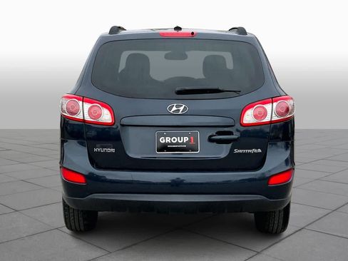 Used 2011 Hyundai Santa Fe GLS image 4
