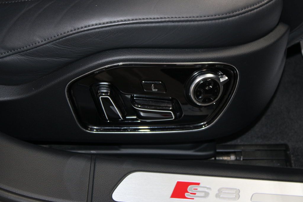 Used 2015 Audi S8 w/ S8 Driver Assistance Package AWD/4WD image 38