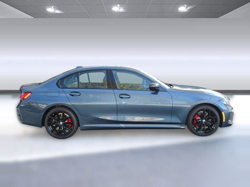 Used 2026 BMW 330i Sedan w/ M Sport Package RWD image 8