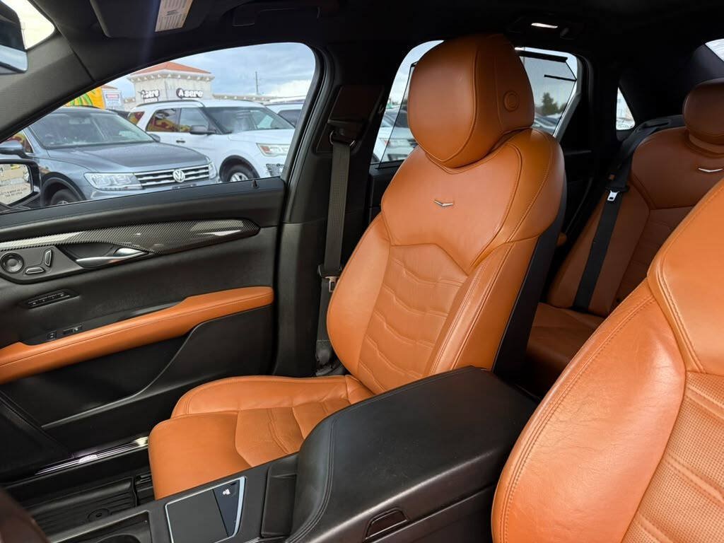 Used 2018 Cadillac CT6 Luxury RWD image 32