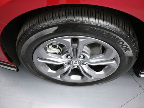 Certified 2024 Honda Accord EX-L image 14