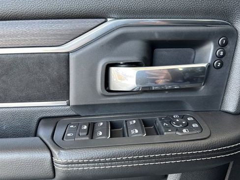 New 2025 RAM 2500 Laramie AWD/4WD image 11