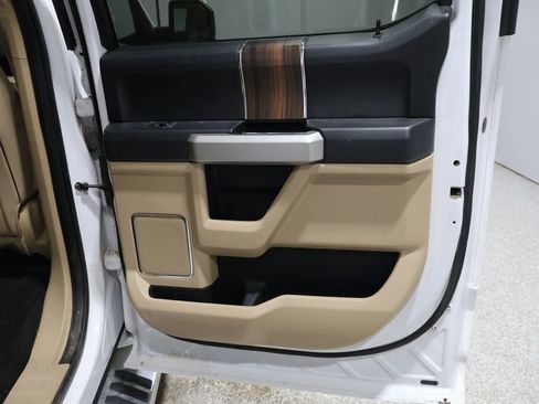 Used 2016 Ford F150 Lariat w/ Equipment Group 502A Luxury image 23