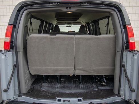 Used 2017 Chevrolet Express 3500 LT w/ LT Preferred Equipment Group image 39