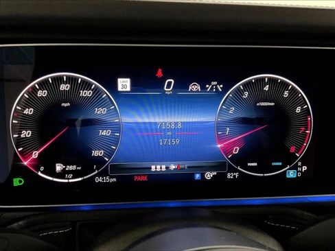 Used 2025 Mercedes-Benz G 550 image 31