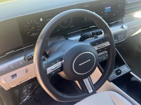 Certified 2024 Hyundai Kona SEL w/ Convenience Package image 9