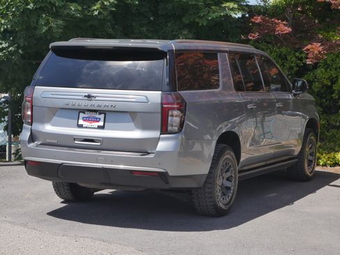 Used 2023 Chevrolet Suburban High Country w/ Max Trailering Package AWD/4WD image 29