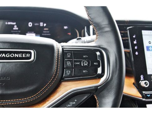 Used 2024 Jeep Grand Wagoneer L Series III AWD/4WD image 24
