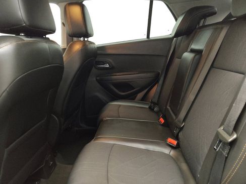 Used 2020 Chevrolet Trax LT w/ Driver Confidence Package image 18