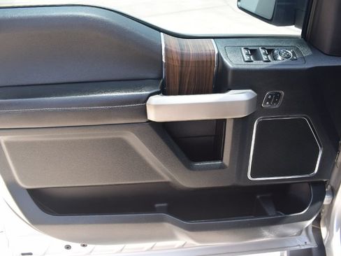 Used 2016 Ford F150 Lariat AWD/4WD image 7