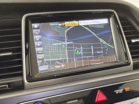Used 2019 Hyundai Sonata Limited FWD image 14