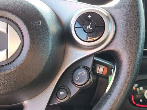 Used 2016 smart fortwo Prime image 25