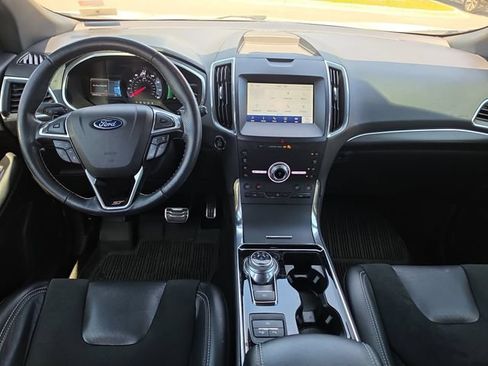 Used 2020 Ford Edge ST w/ Equipment Group 401A AWD/4WD image 9
