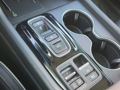 Certified 2024 Honda Pilot Elite image 27