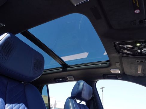 New 2026 Cadillac Vistiq Premium Luxury image 14