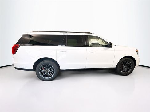 Used 2025 Ford Expedition Max Platinum w/ Stealth Performance Package AWD/4WD image 36