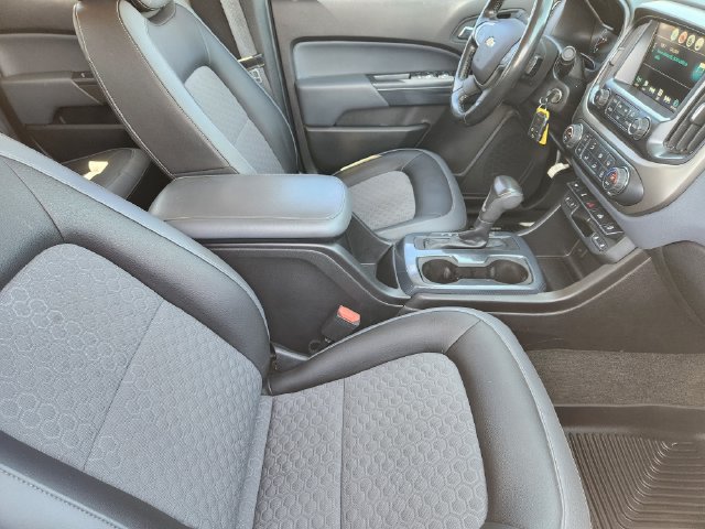 Used 2017 Chevrolet Colorado Z71 AWD/4WD image 14