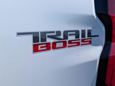 New 2026 Chevrolet Colorado Trail Boss AWD/4WD image 38