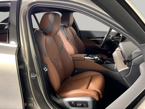 New 2026 BMW 530i xDrive AWD/4WD image 16