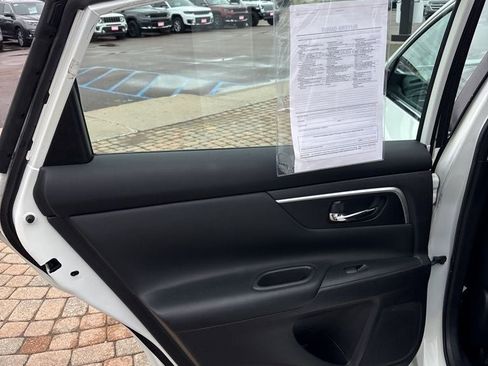 Used 2018 Nissan Altima 2.5 SV image 24