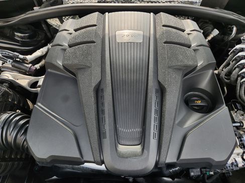 Used 2022 Porsche Macan GTS AWD/4WD image 23