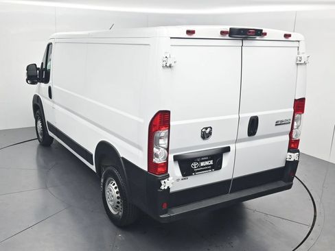Used 2025 RAM ProMaster 2500 w/ Convenience Group FWD image 39