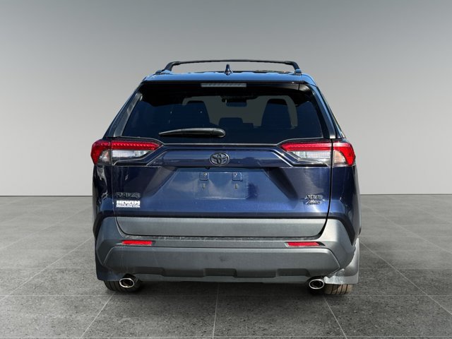 Certified 2021 Toyota RAV4 XLE w/ Convenience Package AWD/4WD image 4