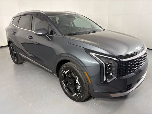 New 2026 Kia Sportage EX AWD/4WD image 2