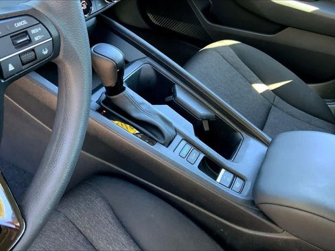 Used 2024 Honda Accord LX image 17