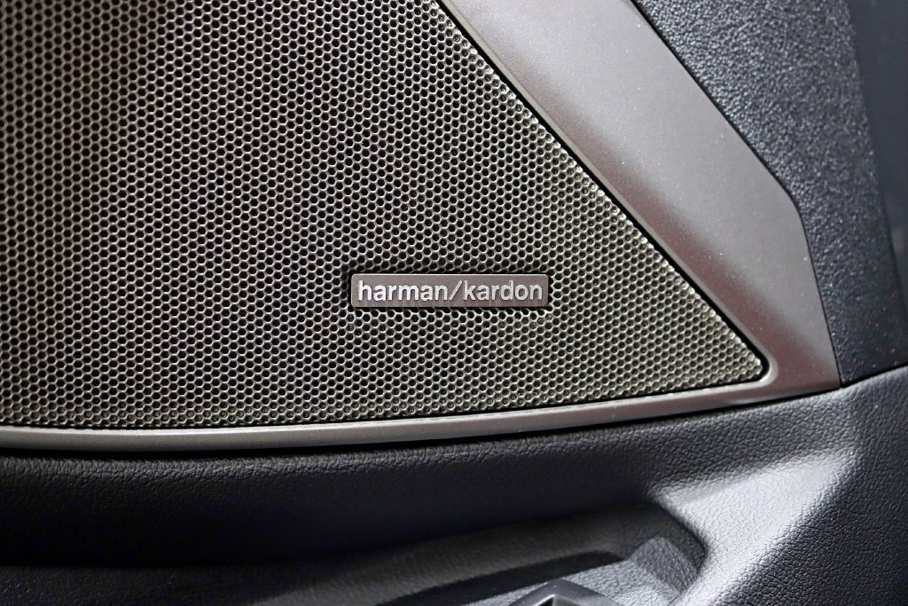Used 2021 BMW M3 Competition w/ Executive Package RWD image 40