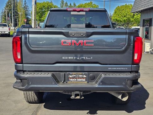 Used 2022 GMC Sierra 3500 Denali w/ Denali Ultimate Package AWD/4WD image 4