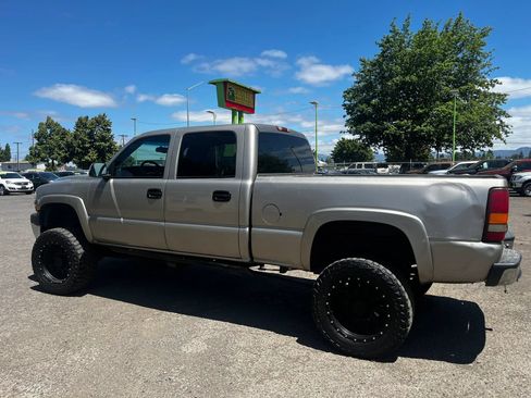 Used 2001 Chevrolet Silverado 2500 LS w/ Off-Road Skid Plate Pkg AWD/4WD image 5