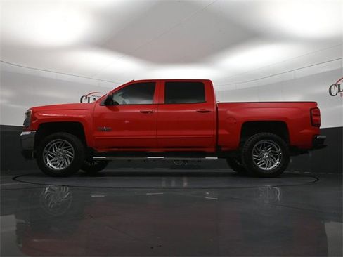 Used 2018 Chevrolet Silverado 1500 LT w/ Texas Edition image 24