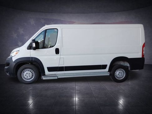 Used 2025 RAM ProMaster 2500 w/ U-Haul Equipment Group FWD image 2