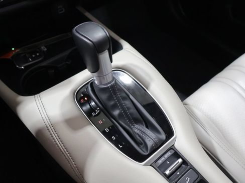 Used 2024 Honda HR-V EX-L image 33