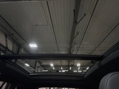 New 2026 Volkswagen Tiguan SE R-Line AWD/4WD image 17