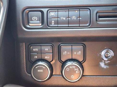 Used 2023 Chevrolet Tahoe LS AWD/4WD image 23