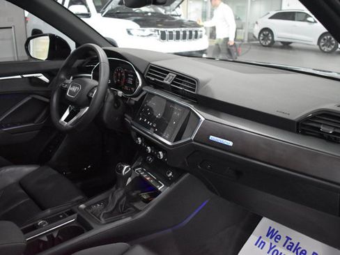 Used 2023 Audi Q3 2.0T Premium Plus w/ Premium Plus Package AWD/4WD image 26