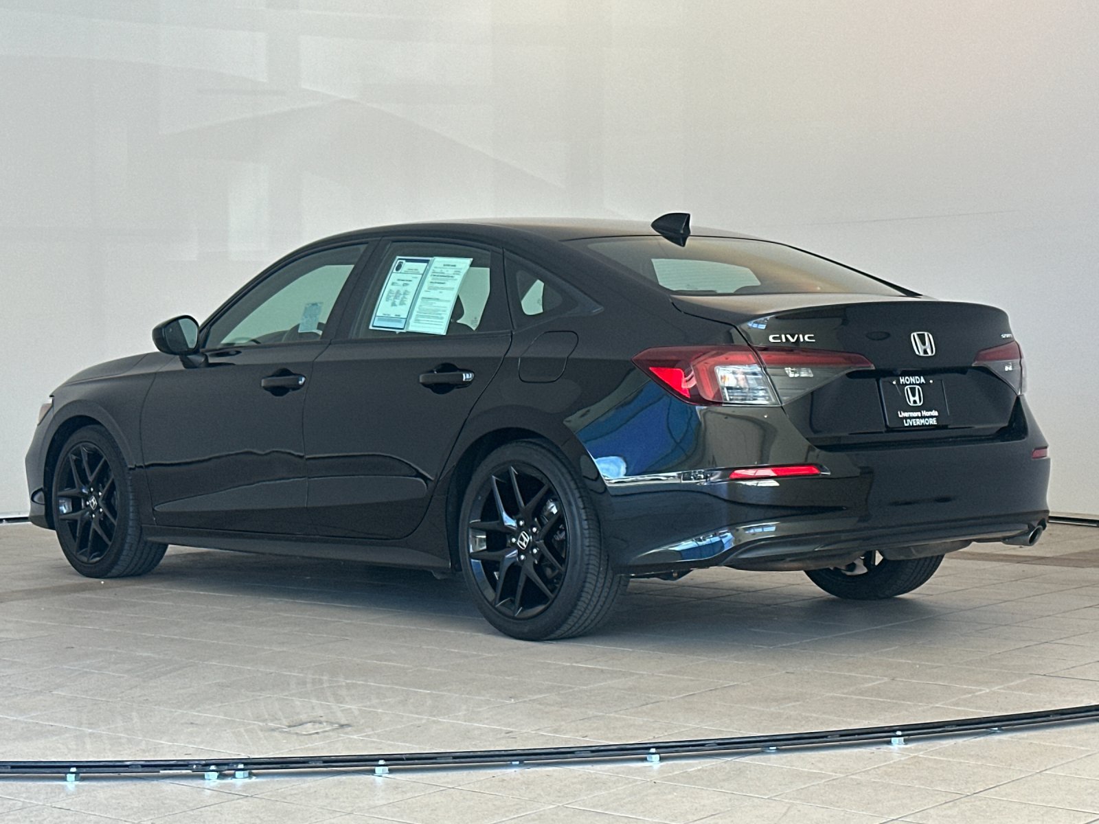 Used 2025 Honda Civic Sport image 4