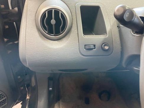 Used 2006 Saturn ION Level 3 w/ Enhanced Performance Pkg image 31