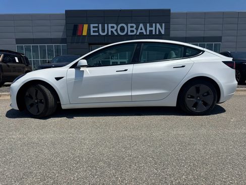 Used 2023 Tesla Model 3 Standard Range RWD image 2