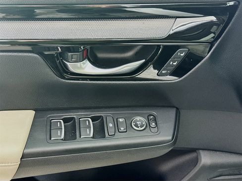 Used 2023 Honda CR-V EX-L image 15