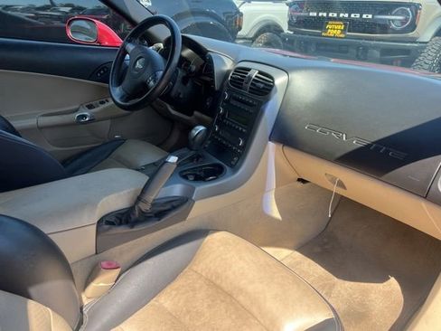 Used 2007 Chevrolet Corvette Convertible w/ Preferred Equipment Group RWD image 7