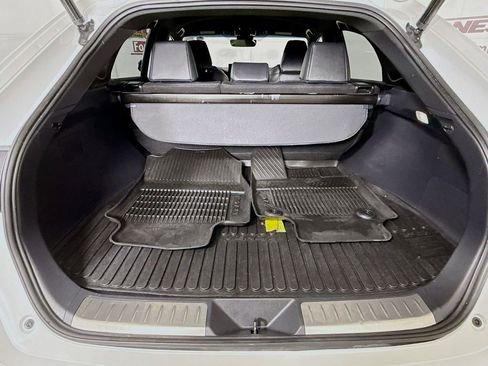 Certified 2023 Toyota Venza Nightshade image 28