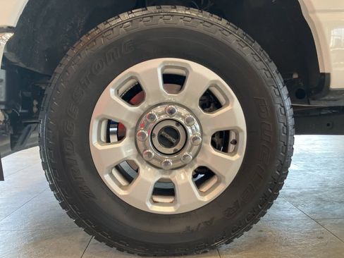 Used 2024 Ford F350 XLT image 9