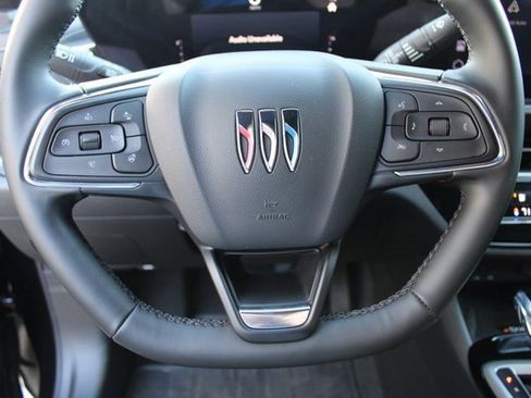 Used 2024 Buick Envista Avenir image 12