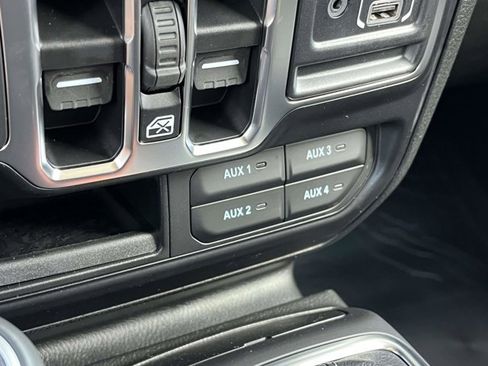 New 2026 Jeep Gladiator Sport AWD/4WD image 23