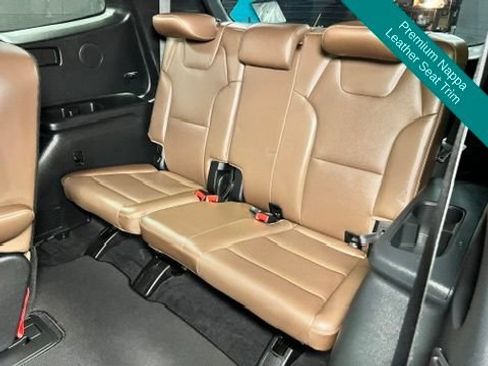 Used 2022 Kia Telluride SX w/ SX Prestige Package AWD/4WD image 24
