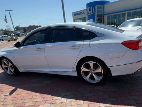 Used 2021 Honda Accord Touring image 7