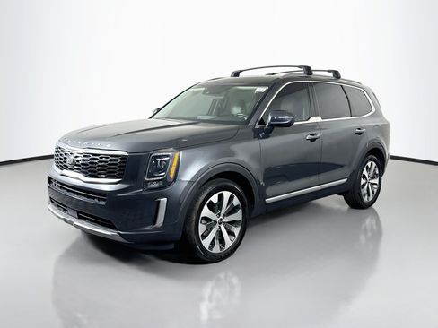 Used 2020 Kia Telluride S FWD image 4